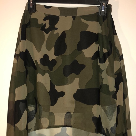 Skirt - Picture 1 of 2